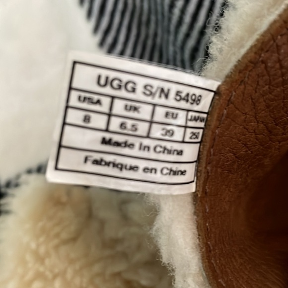 UGG Adirondack II TALL boots 8 - Picture 10 of 14